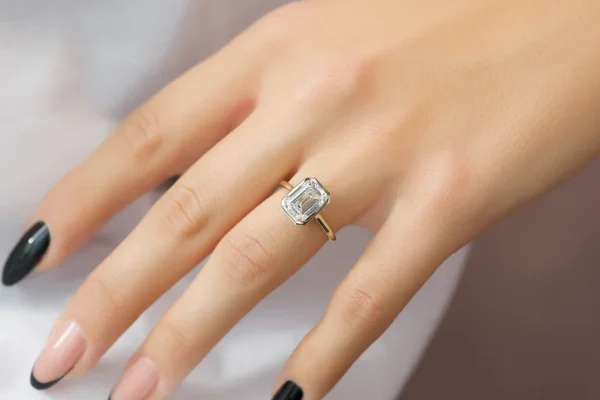 emerald cut emerald engagement rings