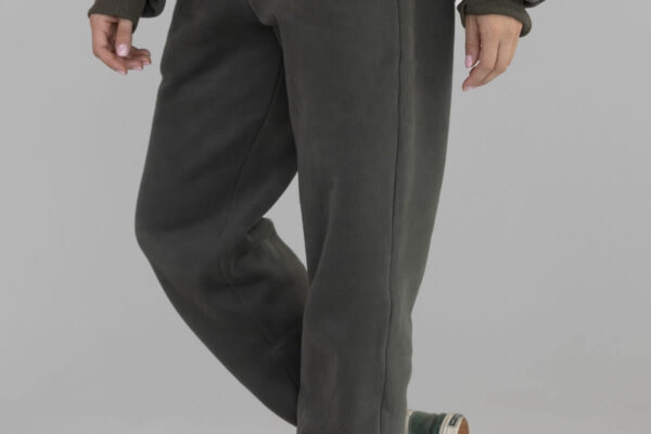 What Makes Comfort Sweatpants a Smart Wardrobe Pick Colud sweatpants Millstone Green