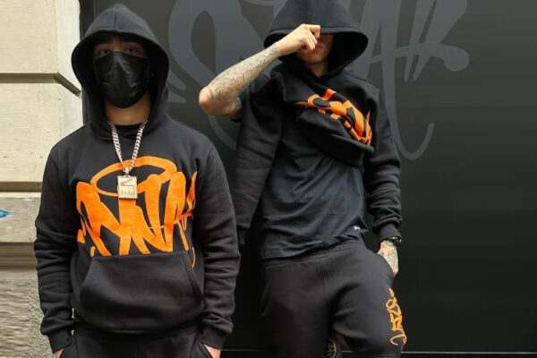Syna World Tracksuit – The Perfect Blend of Style and Comfort