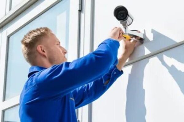 Professional alarm installers Aurora CO